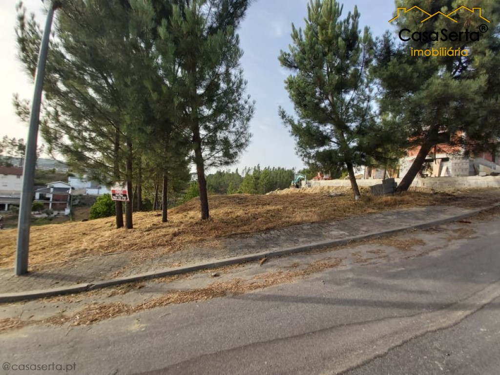 Land for sale in Sertã, Portugal — €60,000